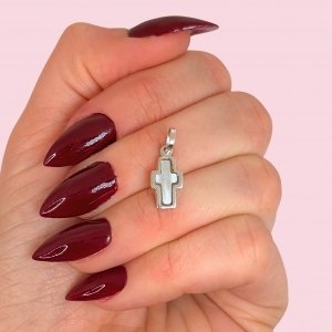 Dije Cruz Mini con Piedra Nácar de Plata 925